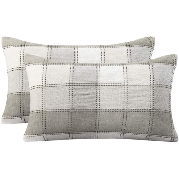 Set of 4 throw pillow covers - Picture 1 of 3